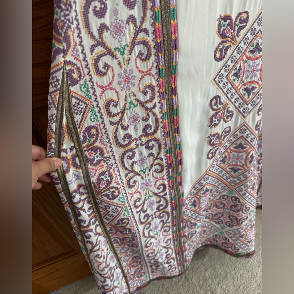 Palestinian Thobe White Purple Lilac Plus Size 5 / 2X Embroidered Formal Gown - Picture 9 of 16